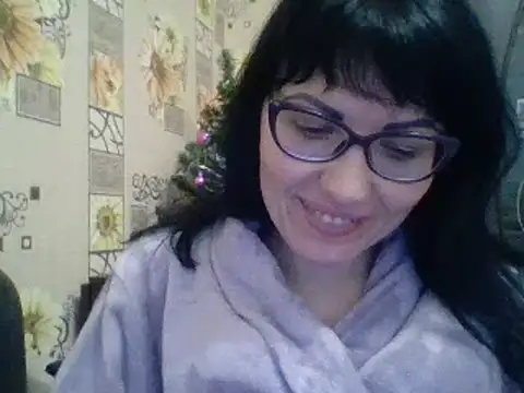CharmingCat321 online show from 12/08/24, 07:11
