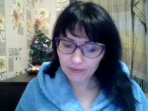 CharmingCat321 online show from 12/15/24, 05:53