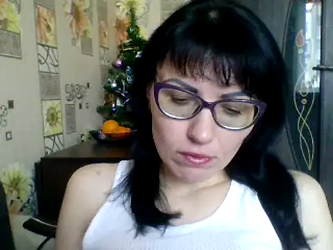 CharmingCat321 online show from 12/17/24, 09:07