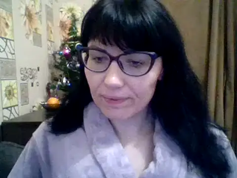 CharmingCat321 online show from 12/21/24, 01:58