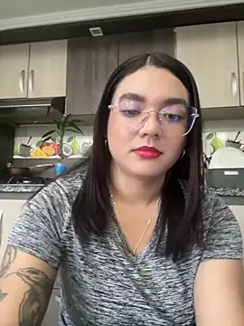 Snapshot of camianddanna chatting on 12/17/25, 09:54 camianddanna online show from 12/17/25, 09:54