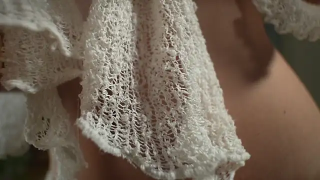 Snapshot of HeyBananas chatting on 10/05/25, 06:06 HeyBananas online show from 10/05/25, 06:06