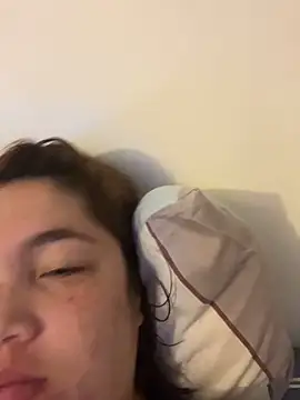 WhiteWomen online show from 09/17/25, 11:06