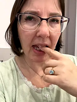 B Bonya m online show from 09/27/25, 04:06