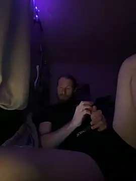 Snapshot of Johndoe2292 chatting on 10/07/25, 02:03 Johndoe2292 online show from 10/07/25, 02:03