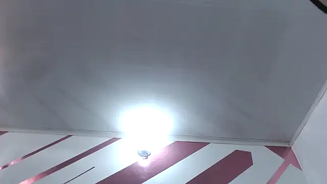 Snapshot of Kitten_Hot_ chatting on 11/30/25, 06:23 Kitten Hot online show from 11/30/25, 06:23