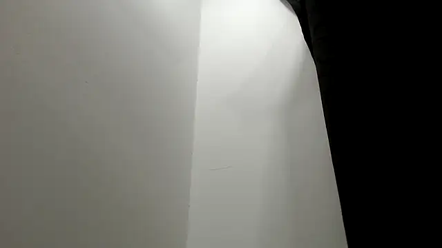 Snapshot of Kitten_Hot_ chatting on 12/05/25, 11:08 Kitten Hot online show from 12/05/25, 11:08