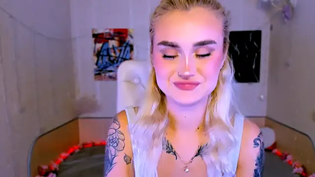  Ravenaa online show from 11/29/25, 01:36