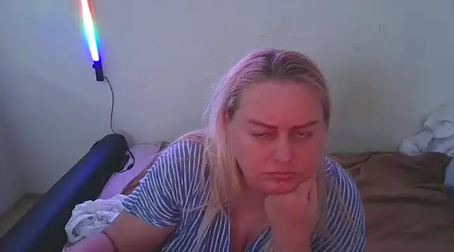 Meliss Official9 online show from 02/06/25, 08:29