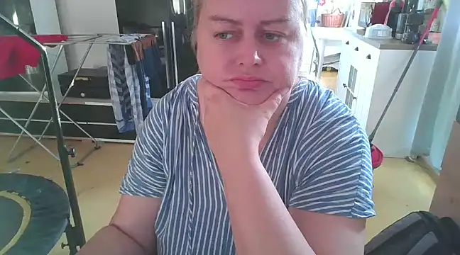 Meliss Official9 online show from 02/10/25, 07:15