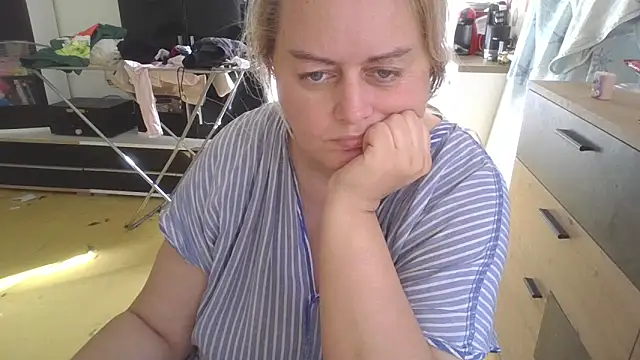 Meliss Official9 online show from 03/04/25, 08:13