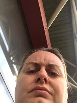 Snapshot of Meliss_Official9 chatting on 11/27/25, 09:55 Meliss Official9 online show from 11/27/25, 09:55