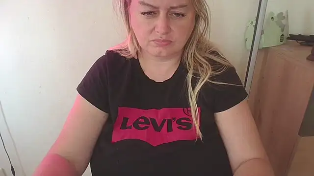 Meliss Official9 online show from 07/28/26, 06:31