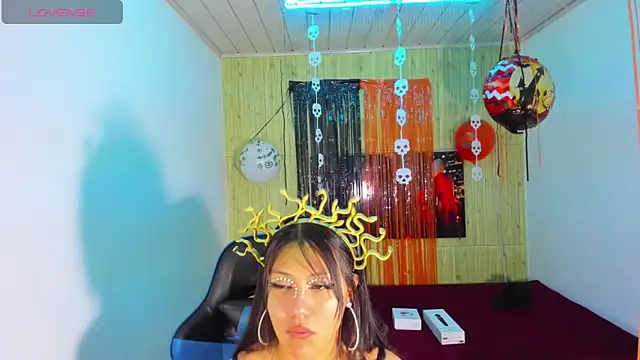 Snapshot of Catalehia_Milk chatting on 10/30/25, 09:48 Catalehia Milk online show from 10/30/25, 09:48