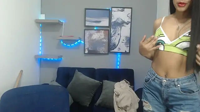 Snapshot of vainillaplaypussy chatting on 09/19/25, 12:28 vainillaplaypussy online show from 09/19/25, 12:28