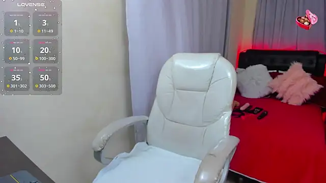 Hot beauty   online show from 01/16/25, 01:37