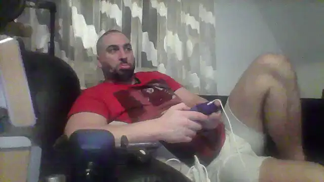 Snapshot of NewyorkDimi chatting on 12/23/24, 12:35 NewyorkDimi online show from 12/23/24, 12:35