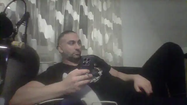 Snapshot of NewyorkDimi chatting on 01/14/25, 11:48 NewyorkDimi online show from 01/14/25, 11:48