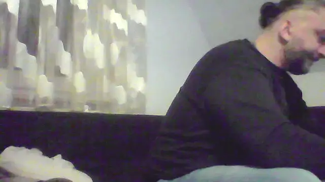 Snapshot of NewyorkDimi chatting on 02/19/25, 11:36 NewyorkDimi online show from 02/19/25, 11:36