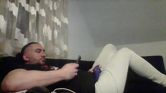 Snapshot of NewyorkDimi chatting on 03/12/25, 02:52 NewyorkDimi online show from 03/12/25, 02:52