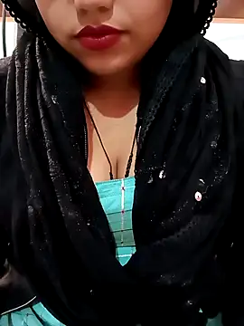 Alia-07 online show from 12/22/24, 08:38