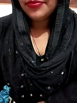 Alia-07 online show from 12/30/24, 02:51