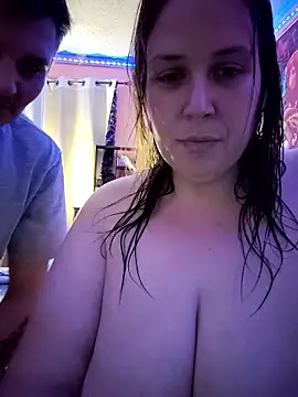 Snapshot of 023Longandjuicy chatting on 11/25/25, 04:12 023Longandjuicy online show from 11/25/25, 04:12