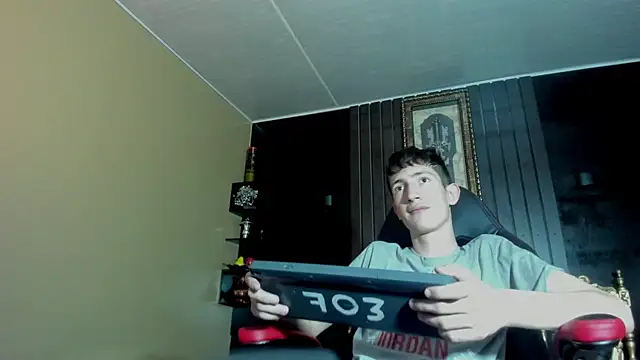 Erik Osorio online show from 01/10/25, 04:30