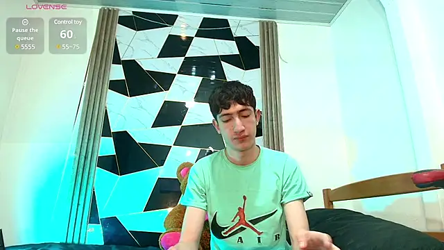 Erik Osorio online show from 02/28/25, 04:20
