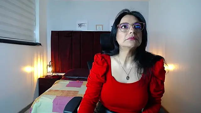 Zuzana21 online show from 12/18/24, 01:02