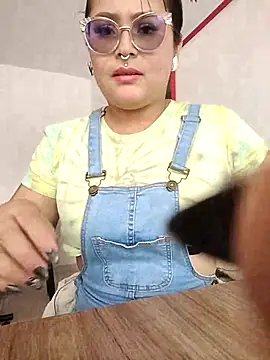 ambar 07 online show from 03/08/25, 03:13