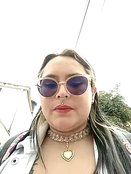 ambar 07 online show from 09/11/25, 06:19