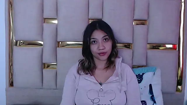 nina carther online show from 11/15/25, 11:07