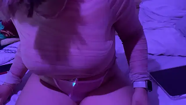 hannahcdmx online show from 10/16/25, 10:22