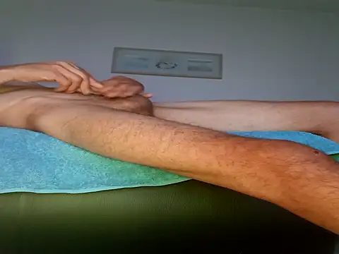 Snapshot of boysexy350 chatting on 09/29/25, 03:11 boysexy350 online show from 09/29/25, 03:11