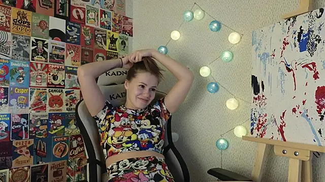 LittleLeen online show from 12/02/24, 06:21
