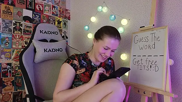 LittleLeen online show from 12/10/24, 05:22
