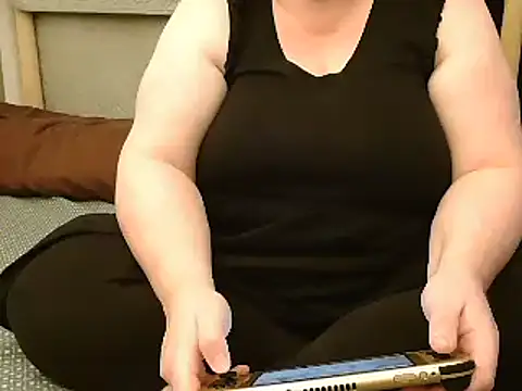 MarthaBriest online show from 12/17/24, 08:01