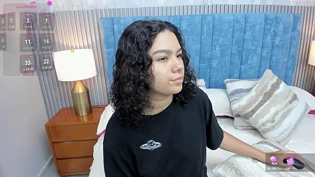 pretty sunlight  online show from 10/04/25, 01:47