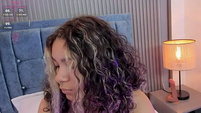 pretty sunlight  online show from 05/21/26, 09:22