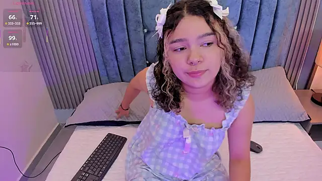 pretty sunlight  online show from 06/21/26, 11:51