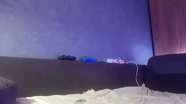 Snapshot of Hungry__Puppy chatting on 10/13/25, 07:36 Hungry  Puppy online show from 10/13/25, 07:36