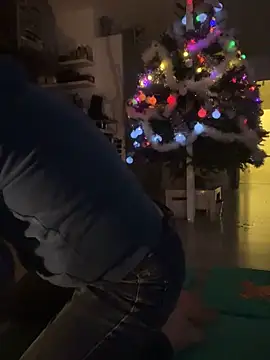 Snapshot of lucboyslam chatting on 12/14/24, 06:35 lucboyslam online show from 12/14/24, 06:35