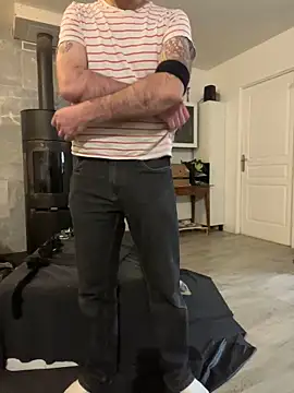 Snapshot of lucboyslam chatting on 12/29/24, 10:56 lucboyslam online show from 12/29/24, 10:56