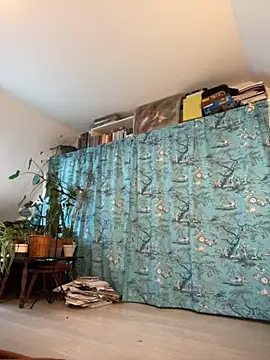 Snapshot of lucboyslam chatting on 09/13/25, 04:40 lucboyslam online show from 09/13/25, 04:40