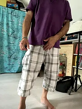 Snapshot of lucboyslam chatting on 09/21/25, 03:46 lucboyslam online show from 09/21/25, 03:46