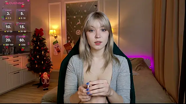 Snapshot of twinkle_toes_ chatting on 12/16/25, 02:55 twinkle toes online show from 12/16/25, 02:55