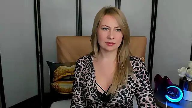 LatoyaRose online show from 01/17/25, 06:15