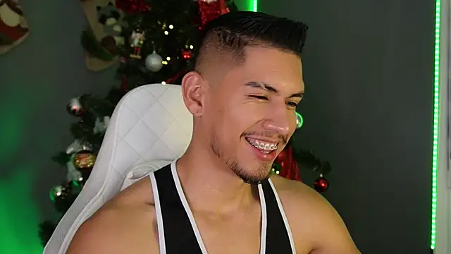 Aaronfox x online show from 12/14/24, 11:23