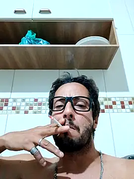 2024gaelpiroca online show from 09/26/25, 03:32